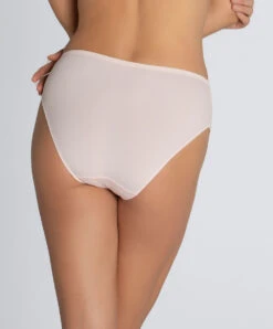 Slip Haut Ligne Sublime En Dentelle De La Marque De Lingerie Française Lise Charmel, Coloris Rose Sublime. -Sous Vêtement Soldes Magasin Slip haut Lise Charmel Sublime en dentelle rose poudre rose sublime ACH0313 OS 2