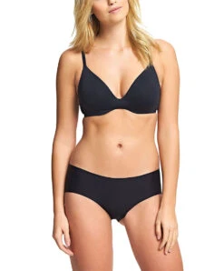 Slip Invisible De La Collection De Lingerie Essentielle Intuition Par Wacoal Lingerie, Coloris Toasted Beige (=peau). -Sous Vêtement Soldes Magasin Slip invisible Wacoal Intuition toasted black noir WE108025 BLK 3
