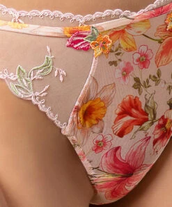Culotte Italienne De La Collection Désir En Fleur Présentée Par Lise Charmel. 13 Culotte Italienne De La Collection Désir En Fleur Présentée Par Lise Charmel. -Sous Vêtement Soldes Magasin Slip italien seduction Lise Charmel Desir en fleur multicolore fleurs soleil ACG0785 FS fashion 3
