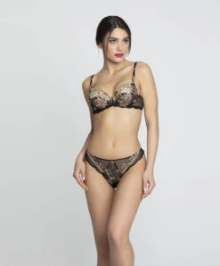 Slip "Séduction" De La Collection Lingerie De Luxe Déesse En Glam Par Lise Charmel.  -Sous Vêtement Soldes Magasin Slip seduction Lise Charmel Deesse en glam noir or ACH0715 OG 4