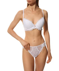 Slip Séduction De La Collection De Lingerie Blanche Crystal Poésie Par Lise Charmel. 18 Slip Séduction De La Collection De Lingerie Blanche Crystal Poésie Par Lise Charmel. -Sous Vêtement Soldes Magasin Slip seduction Lise Charmel crystal poesie blanc ACH0734 BL 5