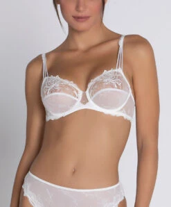 Soutien-gorge Armature Ivoire Collection De Lingerie Nuptiale Source Beauté Par Lise Charmel. -Sous Vêtement Soldes Magasin Soutien gorge armature Lise Charmel Source Beaute ecru nacre ivoire ACH6072 EN 1