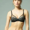 Simone Perele Soutien-gorge Armature Décolleté Plongeant Simone Pérèle Collection De Lingerie Permanente Délice Coloris Moonlight. -Sous Vêtement Soldes Magasin Soutien gorge armature decollete plongeant Simone Perele Delice noir moonlight 12X319 017 1