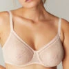 Simone Perele Soutien-gorge Moulé En Dentelle Armatures Souple Simone Pérèle Collection De Lingerie En Dentelle Permanente Comète Coloris Sable Rosé. 1 Simone Perele Soutien-gorge Moulé En Dentelle Armatures Souple Simone Pérèle Collection De Lingerie En Dentelle Permanente Comète Coloris Sable Rosé. -Sous Vêtement Soldes Magasin Soutien gorge armature moule dentelle Simone Perele Comete sable rose poudre 12S324 772 1