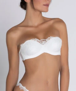 Soutien-gorge Bandeau Bretelles Amovibles Ivoire Collection De Lingerie Nuptiale Source Beauté Par Lise Charmel. 18 Soutien-gorge Bandeau Bretelles Amovibles Ivoire Collection De Lingerie Nuptiale Source Beauté Par Lise Charmel. -Sous Vêtement Soldes Magasin Soutien gorge bandeau bretelles amovibles Lise Charmel Source Beaute ecru nacre ivoire ACH5672 EN 3