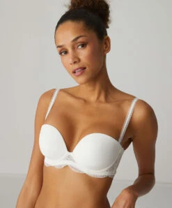 Simone Perele Soutien-gorge Bandeau Coque Avec Armatures Bretelles Amovibles Simone Pérèle Collection De Lingerie Permanente Karma Coloris Naturel (=ivoire).