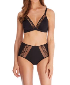 Soutien-gorge Sans Armatures Forme Brassière Collection De Lingerie Quotidienne Lisse Coloris Noir Par Wacoal.  -Sous Vêtement Soldes Magasin Soutien gorge brassiere sans armatures Wacoal Lisse frappe noir WE145003 BLK 1
