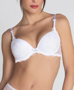 String Forme Tanga Collection De Lingerie Blanche Féérie Couture Par Lise Charmel. -Sous Vêtement Soldes Magasin Soutien gorge coque Lise Charmel Feerie Couture blanc ACH8574 BL 501