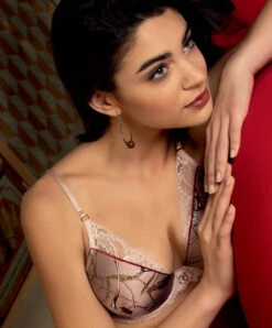 Soutien-gorge Coque En Soie Collection Lingerie Séduction Cavalière De La Marque Lise Charmel.