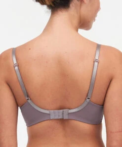 Soutien-gorge Sans Armatures Maintien Chantelle De La Collection Luminesce En Coloris Terre D'ombre Sauvage. 11 Soutien-gorge Sans Armatures Maintien Chantelle De La Collection Luminesce En Coloris Terre D'ombre Sauvage. -Sous Vêtement Soldes Magasin Soutien gorge coque enveloppant Chantelle Luminesce terre d ombre taupe C19K60 0C1 2 1