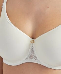 Soutien-gorge Coque Moulé Lisse Spacer De La Collection Lingerie Permanente Rosessence Par Aubade Paris. -Sous Vêtement Soldes Magasin Soutien gorge coque moule lisse spacer Rosessence opale Aubade nacre HK09 02 OPAL 15