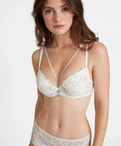Soutien-gorge Push-up Plongeant De La Collection De Lingerie Capsule Encre De Chine Créée Par Hong Wai Et Aubade, Coloris Éternel (=ivoire).  -Sous Vêtement Soldes Magasin Soutien gorge coque plunge Encre de Chine eternel Aubade nacre QF08 N 6 ETER 5