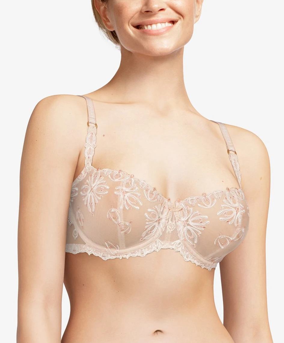 Soutien-gorge Corbeille Chair Collection Champs Elysées De La Marque De Lingerie Chantelle. 3 Soutien-gorge Corbeille Chair Collection Champs Elysées De La Marque De Lingerie Chantelle.