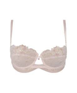 Soutien-gorge Corbeille De La Nouvelle Ligne De Lingerie Sexy Rose De Venise Par Lise Charmel. 16 Soutien-gorge Corbeille De La Nouvelle Ligne De Lingerie Sexy Rose De Venise Par Lise Charmel. -Sous Vêtement Soldes Magasin Soutien gorge corbeille Lise Charmel Rose de Venise desir venise rose poudre ACH3021 DV 10