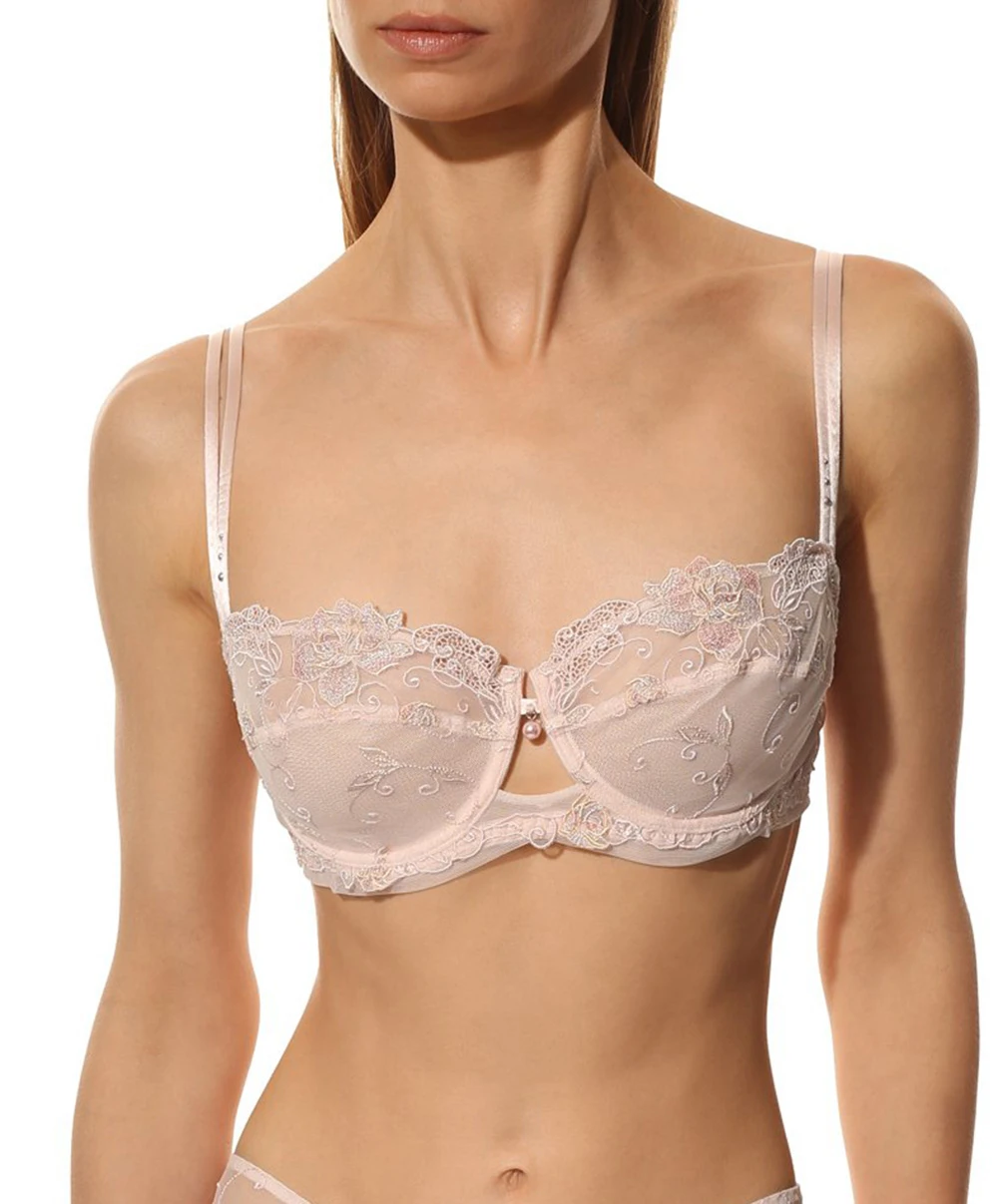 Soutien-gorge Corbeille De La Nouvelle Ligne De Lingerie Sexy Rose De Venise Par Lise Charmel. 5 Soutien-gorge Corbeille De La Nouvelle Ligne De Lingerie Sexy Rose De Venise Par Lise Charmel. – Image 3