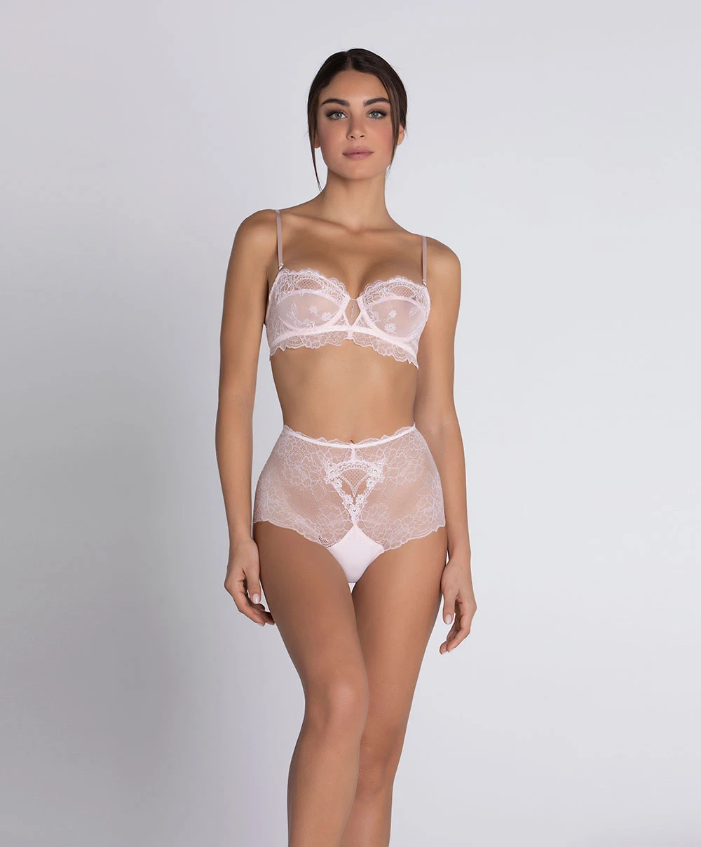 Soutien-gorge Corbeille Ligne Sublime En Dentelle De La Marque De Lingerie Française Lise Charmel, Coloris Rose Sublime. 11 Soutien-gorge Corbeille Ligne Sublime En Dentelle De La Marque De Lingerie Française Lise Charmel, Coloris Rose Sublime. – Image 9