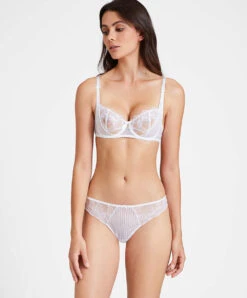 Soutien-gorge  Corbeille Collection Fleur De Tattoo De La Maison De Lingerie Sexy Aubade Paris. -Sous Vêtement Soldes Magasin Soutien gorge corbeille fleur de tattoo Aubade blanc TB14 BLANC 4