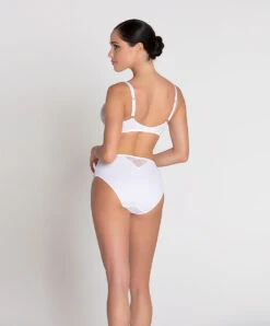 Soutien-gorge Corbeille Grande Taille Collection De Lingerie Blanche Féérie Couture Par Lise Charmel. -Sous Vêtement Soldes Magasin Soutien gorge corbeille grand taille Lise Charmel Feerie Couture blanc BCH2874 BL 505