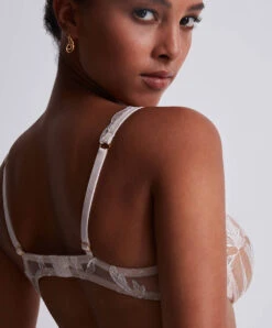 Soutien-gorge Corbeille Aubade Season Of Love. -Sous Vêtement Soldes Magasin Soutien gorge corbeille season of love Aubade chair LCF14 CARE 6