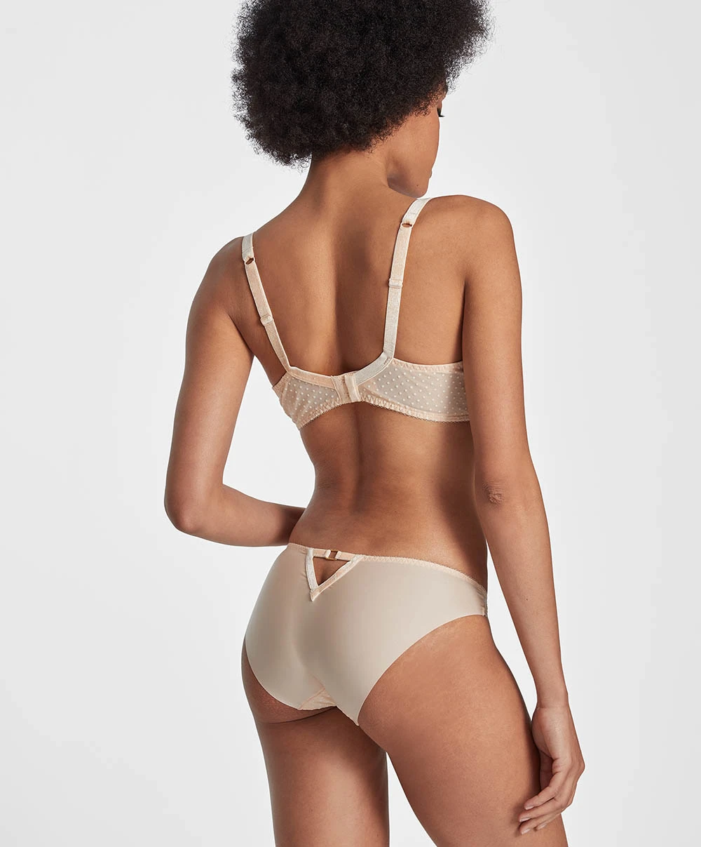 Soutien-gorge Emboitant Aubade De La Collection Velvet Memories. 6 Soutien-gorge Emboitant Aubade De La Collection Velvet Memories. – Image 4