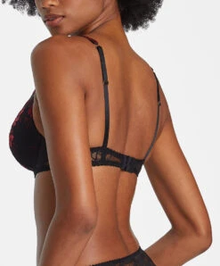 Soutien-gorge Foulard Effet Push Sexy Collection Mélodie D'Été De Chez Aubade, Coloris Black Cherry. -Sous Vêtement Soldes Magasin Soutien gorge foulard effet push up Melodie d ete black cherry Aubade rouge et noir ICN81 BCHE 2
