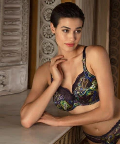 Soutien-gorge Couvrant Grande Taille De La Collection Lingerie De Luxe Dentelle Cashmer Par Lise Charmel.  -Sous Vêtement Soldes Magasin Soutien gorge grande taille Lise Charmel Dentelle cashmer emaux cashmer prune BCH6151 EC fashion 2