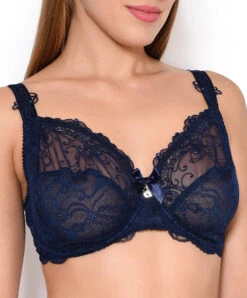 Soutien-gorge Grande Taille Armatures Soir De Venise De Chez Lise Charmel, Coupe Couvrante Et Emboîtante Pour Un Maintien Optimal Et Un Effet Enveloppant Rassurant.
