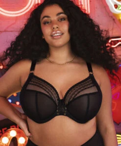 Soutien-gorge Grande Taille Décolleté Plongeant De La Collection Matilda Par Elomi.