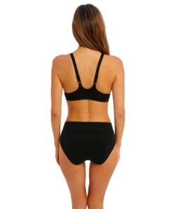 Soutien-gorge Ouverture Frontale Lisse Décolleté Plongeant Collection De Lingerie Quotidienne Soft Embrace Coloris Noir Par Wacoal.  -Sous Vêtement Soldes Magasin Soutien gorge ouverture frontale lisse decollete plongeant Wacoal Soft Embrace noir WA851311 BLK 503