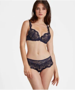 Soutien-gorge Push-up Aubade Collection Luxe Art Of Ink, Coloris Symphonie Bleue. 7 Soutien-gorge Push-up Aubade Collection Luxe Art Of Ink, Coloris Symphonie Bleue. -Sous Vêtement Soldes Magasin Soutien gorge push up Art of ink symphonie Aubade bleu TD18 SYMF 2