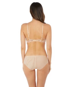 Soutien-gorge Push-up Plunge Wacoal De La Collection Lace Perfection, Coloris Café Crème (=peau Et Détails Ivoires).  -Sous Vêtement Soldes Magasin Soutien gorge push up Wacoal Lace Perfection cafe creme chair WE135003 CAC 3