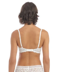 Soutien-gorge Push-up Sexy De La Nouvelle Collection De Lingerie Blanche Raffiné De Chez Wacoal. 5 Soutien-gorge Push-up Sexy De La Nouvelle Collection De Lingerie Blanche Raffiné De Chez Wacoal. -Sous Vêtement Soldes Magasin Soutien gorge push up Wacoal Raffine blanc WE148003 WHE 1