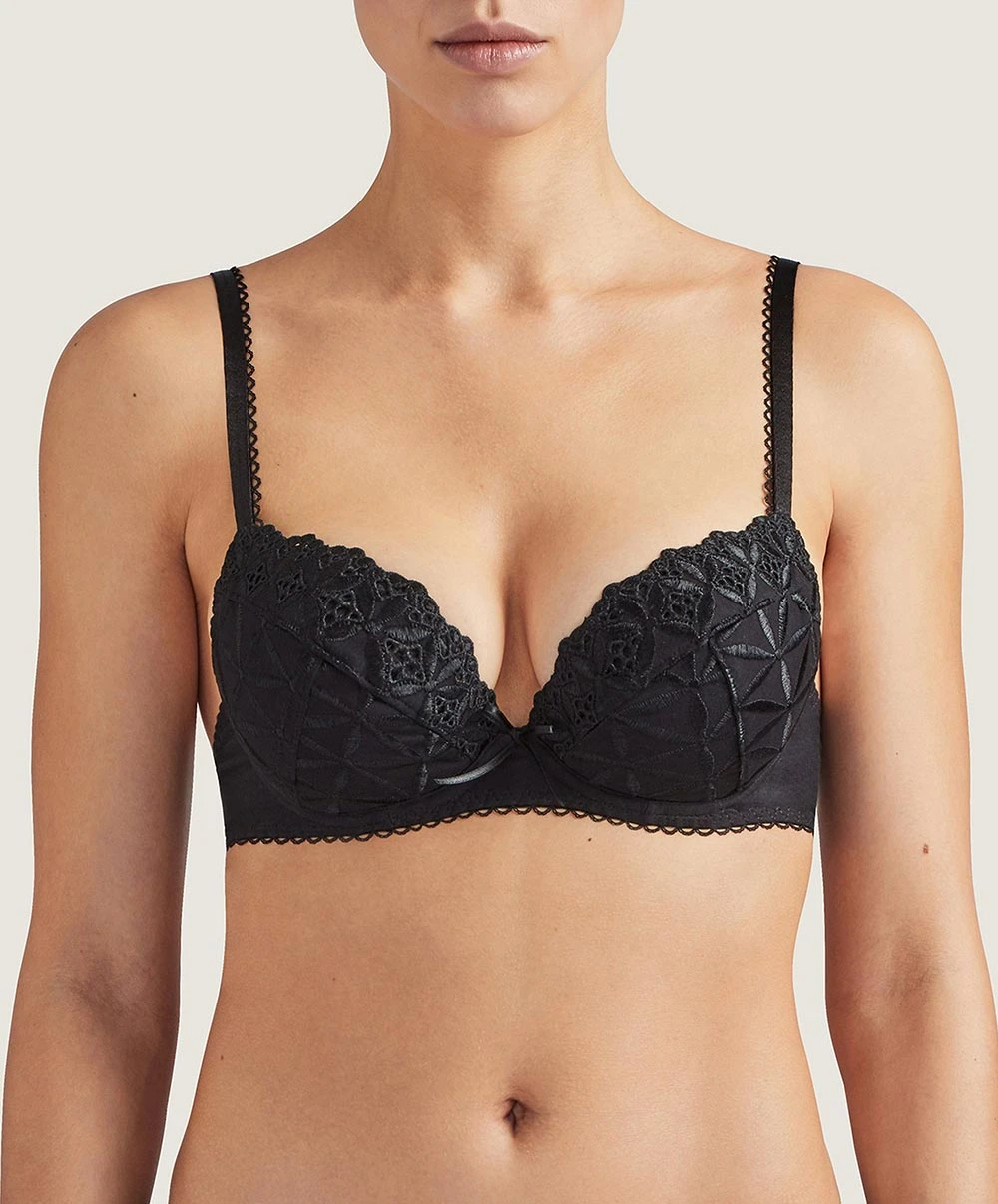 Soutien-gorge Push-up Collection Lingerie Bahia & Moi Coloris Noir De Chez Aubade Paris. 3 Soutien-gorge Push-up Collection Lingerie Bahia & Moi Coloris Noir De Chez Aubade Paris.