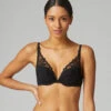 Simone Perele Soutien-gorge Push-up Décolleté Plongeant Simone Pérèle Collection De Lingerie Permanente Bloom Coloris Noir. 1 Simone Perele Soutien-gorge Push-up Décolleté Plongeant Simone Pérèle Collection De Lingerie Permanente Bloom Coloris Noir. -Sous Vêtement Soldes Magasin Soutien gorge push up decollete plongeant Simone Perele Bloom noir 12Y347 015 3