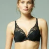 Simone Perele Soutien-gorge Push-up Triangle Décolleté Plongeant Collection Wish Coloris Noir De Chez Simone Pérèle. 2 Simone Perele Soutien-gorge Push-up Triangle Décolleté Plongeant Collection Wish Coloris Noir De Chez Simone Pérèle. -Sous Vêtement Soldes Magasin Soutien gorge push up decollete plongeant Simone Perele Wish noir 12B347 015 1