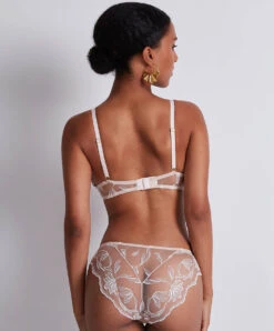 Soutien-gorge Push-up Foulard Aubade Season Of Love. 15 Soutien-gorge Push-up Foulard Aubade Season Of Love. -Sous Vêtement Soldes Magasin Soutien gorge push up season of love Aubade chair LCN81 CARE 3