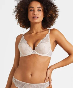 Soutien-gorge Push-up Aubade De La Collection Velvet Memories.