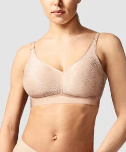 Soutien-gorge Sans Armatures Collection Lingerie Invisible Grande Taille C Magnifique De La Marque De Lingerie Chantelle, Coloris Nude. 13 Soutien-gorge Sans Armatures Collection Lingerie Invisible Grande Taille C Magnifique De La Marque De Lingerie Chantelle, Coloris Nude. -Sous Vêtement Soldes Magasin Soutien gorge sans armatures grande taille Chantelle C Magnifique nude chair C18920 0WU 6