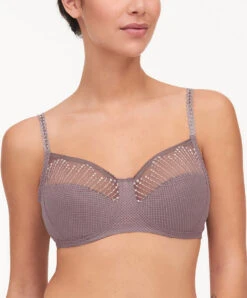 Soutien-gorge Sans Armatures Maintien Chantelle De La Collection Luminesce En Coloris Terre D'ombre Sauvage. 12 Soutien-gorge Sans Armatures Maintien Chantelle De La Collection Luminesce En Coloris Terre D'ombre Sauvage. -Sous Vêtement Soldes Magasin Soutien gorge sans armatures grande taille Chantelle Luminesce terre d ombre taupe C19K20 0C1 3