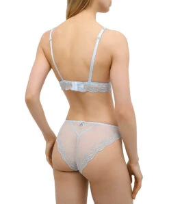 Soutien-gorge Sans Armatures En Soie Lise Charmel Collection Splendeur Soie Coloris Splendeur Azur (bleu Ciel). -Sous Vêtement Soldes Magasin Soutien gorge sans armatures triangle en soie Lise Charmel Splendeur soie bleu azur bleu ciel ACC6580 SZ 4