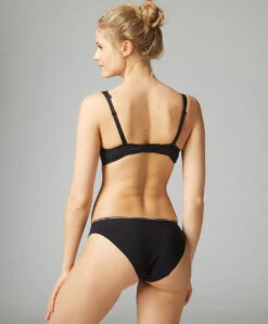 Simone Perele Soutien-gorge Armatures Triangle Simone Pérèle Collection De Lingerie Permanente Bloom Coloris Noir. -Sous Vêtement Soldes Magasin Soutien gorge triangle armatures Simone Perele Bloom noir 12Y350 015 2