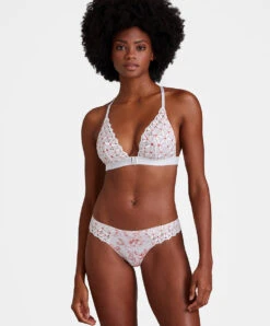 Soutien-gorge Bralette Triangle Sans Armatures Collection Lingerie Bahia & Moi Coloris Tangerine (blanc Et Détails Couleur Corail) De Chez Aubade Paris. -Sous Vêtement Soldes Magasin Soutien gorge triangle bralette bahia et moi tangerine Aubade blanc et corail PY10B 26 TANR 3