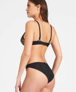 Soutien-gorge Triangle Aubade De La Collection Lingerie Fièvre Andalouse. -Sous Vêtement Soldes Magasin Soutien gorge triangle fievre andalouse Aubade lapis lazuli QC12 LPLA 1