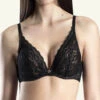 Soutien-gorge Triangle Plongeant De La Collection Lingerie Permanente Rosessence Par Aubade Paris.