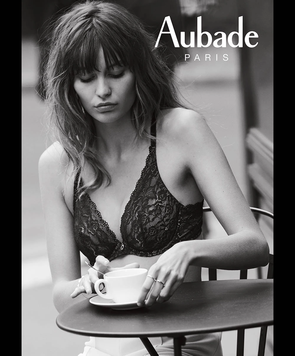 Soutien-gorge Triangle Plongeant De La Collection Lingerie Permanente Rosessence Par Aubade Paris. 8 Soutien-gorge Triangle Plongeant De La Collection Lingerie Permanente Rosessence Par Aubade Paris. – Image 6