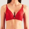 Soutien-gorge Triangle Plongeant Rouge De La Collection Lingerie Permanente Rosessence Par Aubade Paris.