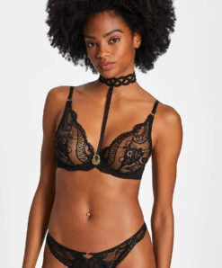 Soutien-gorge Triangle Avec Armatures En Dentelle Leavers De La Ligne Ultra Luxe Precious Tale Signé Aubade Paris.