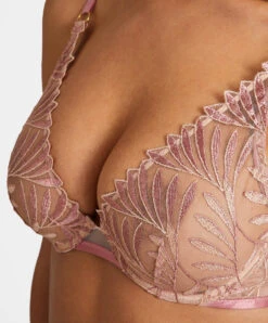 Soutien-gorge Triangle Avec Armatures Aubade X Iris Van Herpen Collection Sensory Illusion. 11 Soutien-gorge Triangle Avec Armatures Aubade X Iris Van Herpen Collection Sensory Illusion. -Sous Vêtement Soldes Magasin Soutien gorge triangle sensory illusion Aubade silk rose RCF12 SILR 3