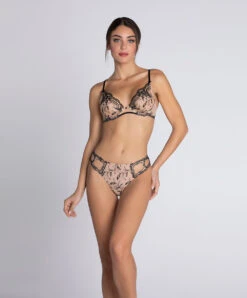 Soutien-gorge Sexy Triangle "Glamour" Lise Charmel De La Collection Lingerie De Charme Follement Sexy En Coloris Nude Sexy. -Sous Vêtement Soldes Magasin Soutien gorge triangle sexy Glamour Lise Charmel Follement sexy nude sexy ACH7445 NS 4