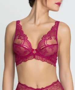 Soutien-gorge Sexy Triangle Ligne Sublime En Dentelle De La Marque De Lingerie Française Lise Charmel, Coloris Fuchsia Sublime.  -Sous Vêtement Soldes Magasin Soutien gorge triangle sexy Lise Charmel Sublime en dentelle fuchsia ACH7413 FS 1